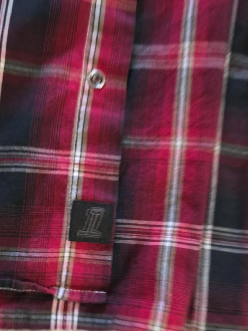 Harley-Davidson Red & Black Plaid Short-Sleeve Button-Down Shirt - Picture 6 of 7
